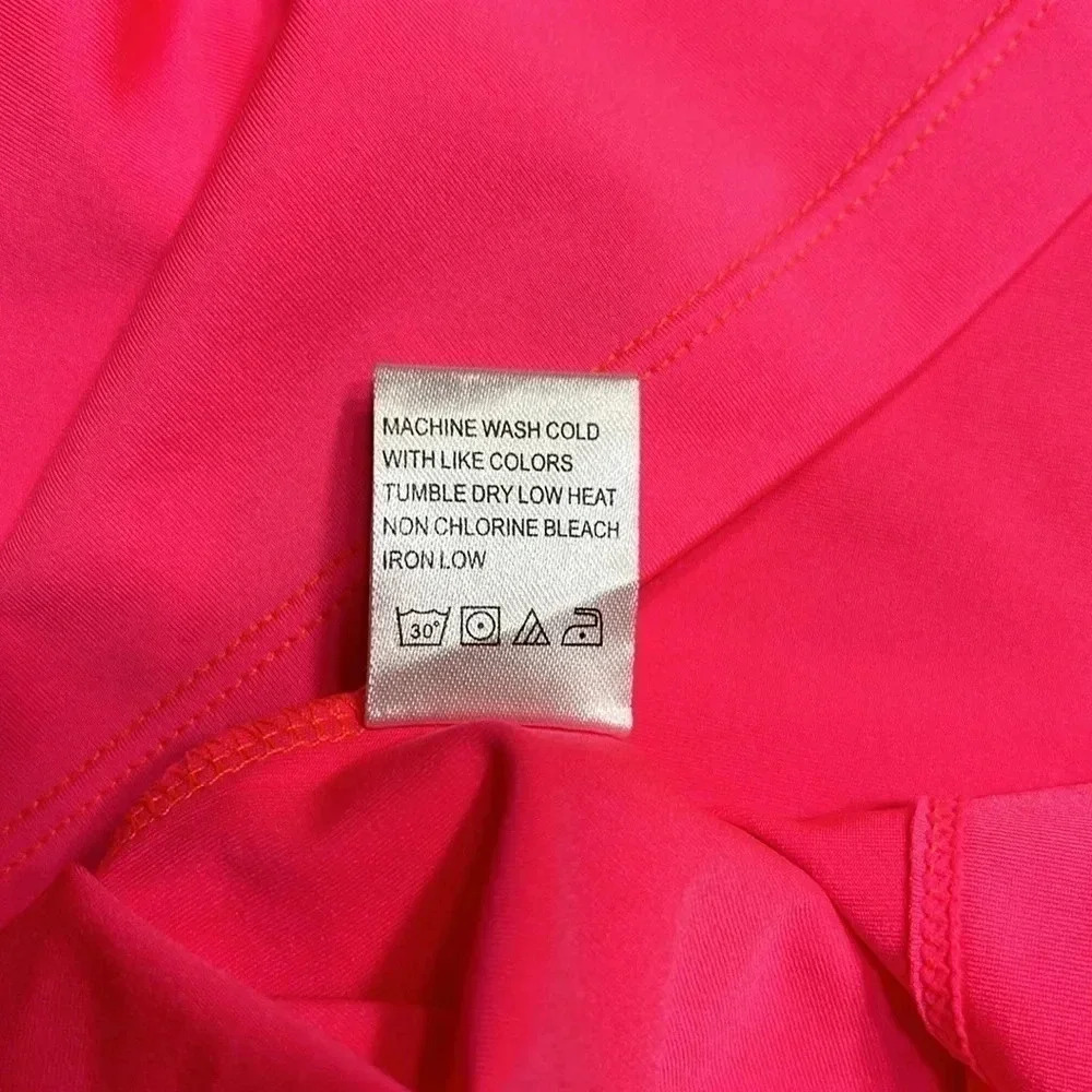 NWOT  XS TAIL Sleeveless, bright pink and black trim,crochet overlay Tank top - Picture 8 of 11